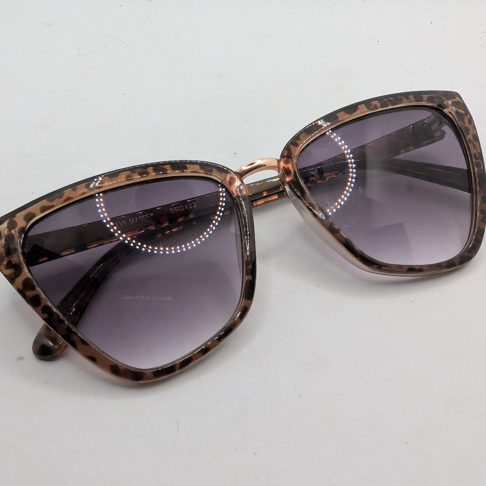 Steve Madden Leopard Print Cat-Eye Sunglasses EUC - Picture 10 of 11